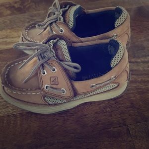 Sperry Top Sider  Boys Shoes size 9
